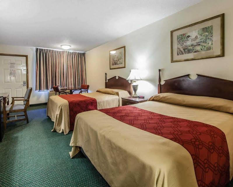 Red Roof Inn Dandridge Exterior foto