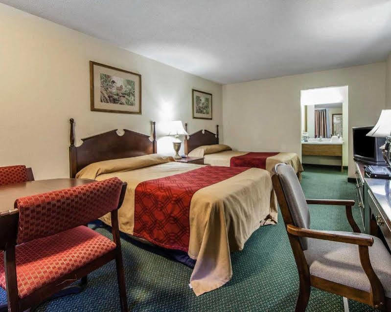 Red Roof Inn Dandridge Exterior foto
